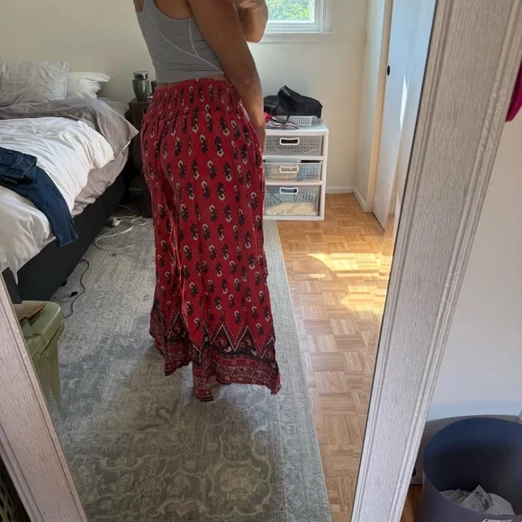 Free People Red Floral Pant size M - Picture 2 of 4